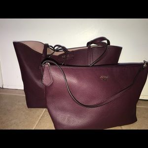 SALE!!! Guess reversible shopper tote set